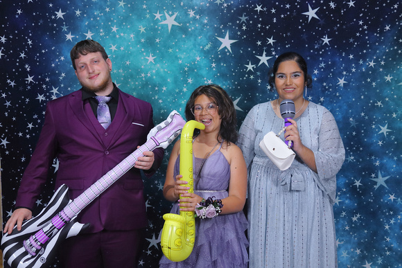 St. Pete High Prom 2024 Star Backdrop by Firefly Event Photography (311)