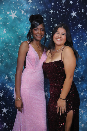 St. Pete High Prom 2024 Star Backdrop by Firefly Event Photography (314)