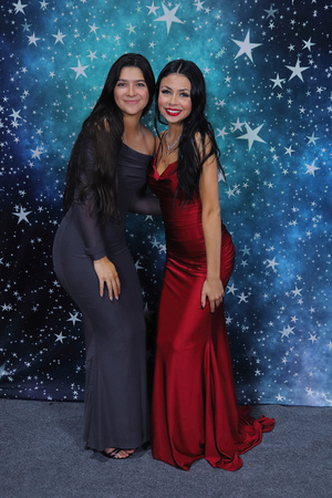 St. Pete High Prom 2024 Star Backdrop by Firefly Event Photography (323)