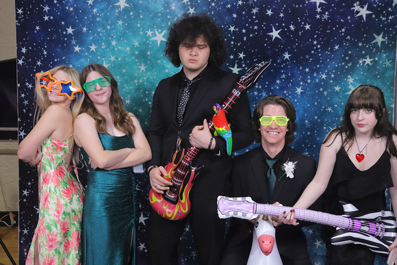 St. Pete High Prom 2024 Star Backdrop by Firefly Event Photography (335)