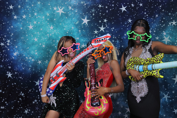 St. Pete High Prom 2024 Star Backdrop by Firefly Event Photography (342)