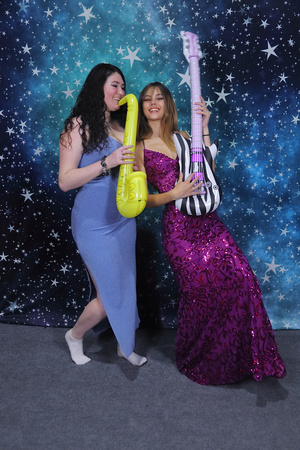 St. Pete High Prom 2024 Star Backdrop by Firefly Event Photography (353)