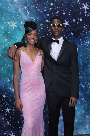 St. Pete High Prom 2024 Star Backdrop by Firefly Event Photography (394)