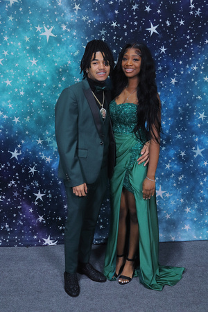 St. Pete High Prom 2024 Star Backdrop by Firefly Event Photography (419)