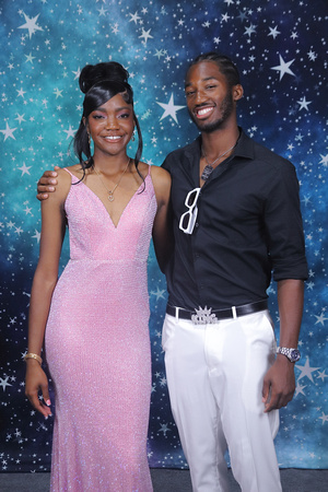 St. Pete High Prom 2024 Star Backdrop by Firefly Event Photography (438)