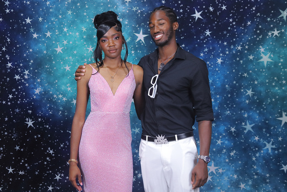 St. Pete High Prom 2024 Star Backdrop by Firefly Event Photography (439)