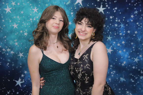 St. Pete High Prom 2024 Star Backdrop by Firefly Event Photography (444)