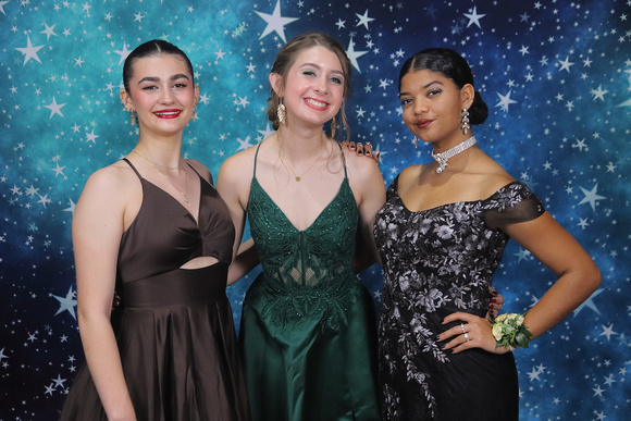 St. Pete High Prom 2024 Star Backdrop by Firefly Event Photography (463)