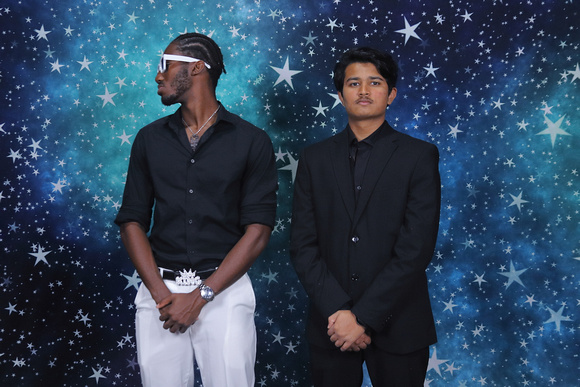 St. Pete High Prom 2024 Star Backdrop by Firefly Event Photography (469)