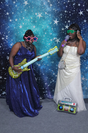St. Pete High Prom 2024 Star Backdrop by Firefly Event Photography (474)