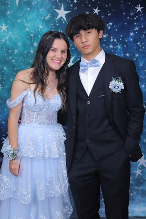 St. Pete High Prom 2024 Star Backdrop by Firefly Event Photography (486)