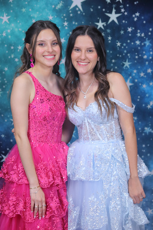 St. Pete High Prom 2024 Star Backdrop by Firefly Event Photography (487)