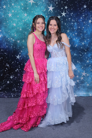 St. Pete High Prom 2024 Star Backdrop by Firefly Event Photography (488)