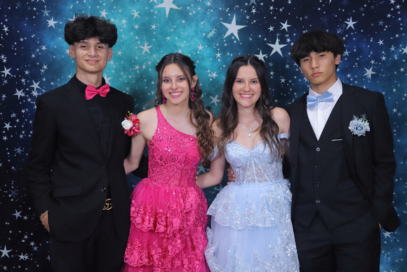 St. Pete High Prom 2024 Star Backdrop by Firefly Event Photography (491)