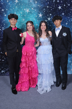 St. Pete High Prom 2024 Star Backdrop by Firefly Event Photography (492)