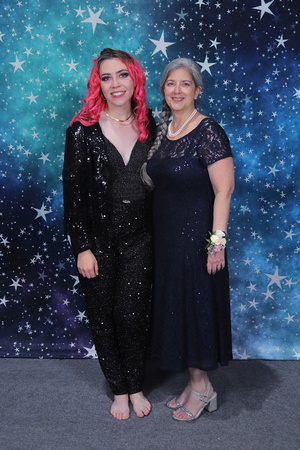 St. Pete High Prom 2024 Star Backdrop by Firefly Event Photography (500)