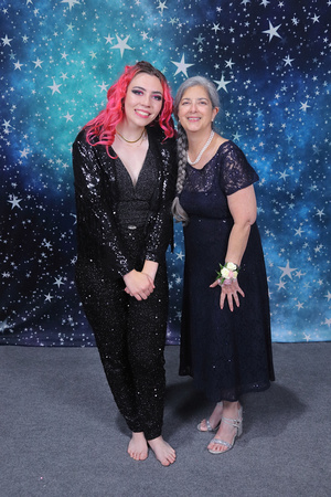 St. Pete High Prom 2024 Star Backdrop by Firefly Event Photography (502)