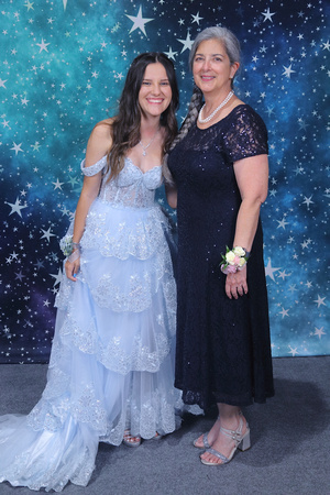 St. Pete High Prom 2024 Star Backdrop by Firefly Event Photography (506)