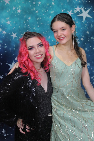 St. Pete High Prom 2024 Star Backdrop by Firefly Event Photography (509)