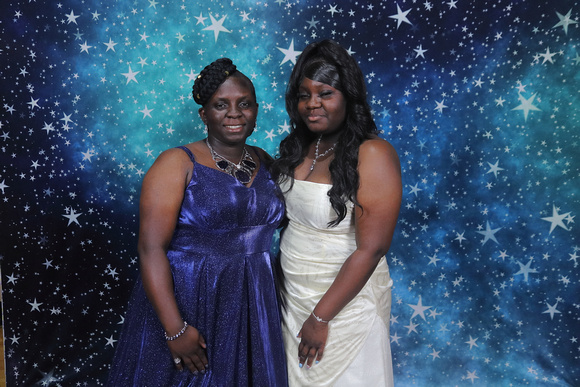 St. Pete High Prom 2024 Star Backdrop by Firefly Event Photography (111)