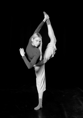 OCSA Senior Dancers 2022 BW by Firefly Event Photography (16)