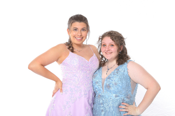 Sickles High School Prom 2022 White Backdrop by Firefly Event Photography (10)