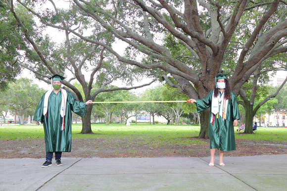 St. Pete High School Graduate Session North Straub Park by Firefly Event Photography 2020  (3)